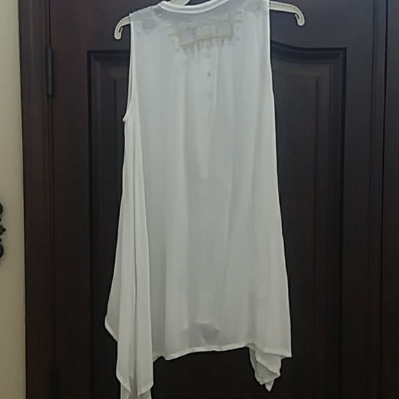 Johnny was biya xs white flowy embellished tank - Picture 4 of 8